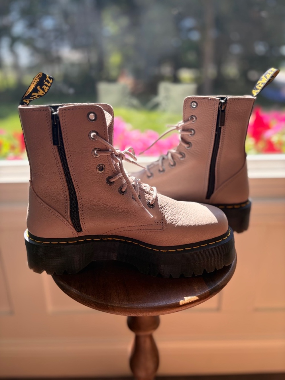 Dr. Martens Jadon III Pisa boots